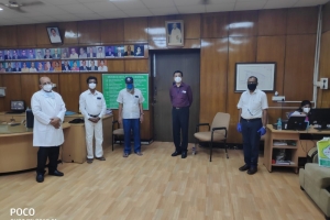 Hfno equipment handed over to Dr. Balaji, Dean Stanley Medical hospital by Mr. Ravi from WCSC-VSP today. Dr. Sridhar HOD f Covid treatment was also present, The equipment was donated by Renault Nissan india as part of their csr.