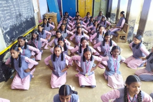 Kaya Kalpa session in Arunachalapuram village, Nadar Hr. Secondary school. Good participation from girls.