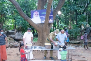 Food for the needy during lock down near Aliyar by Temple of consciousness - Aliyar